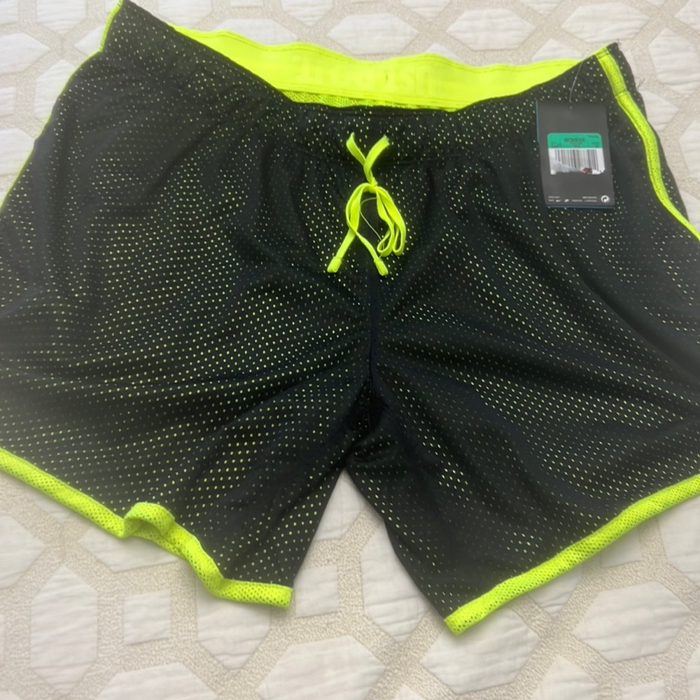 NWT Nike Running Shorts sz XL Black over Neon Yellow Dri Fit Stay Cool